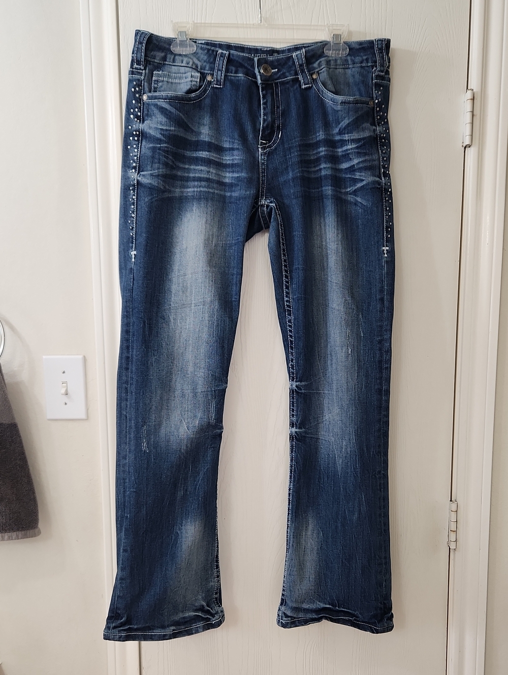 Cowgirl Tuff Co. Bootcut Jeans (Size W:32 L:31) Style# JDOWNT GUC